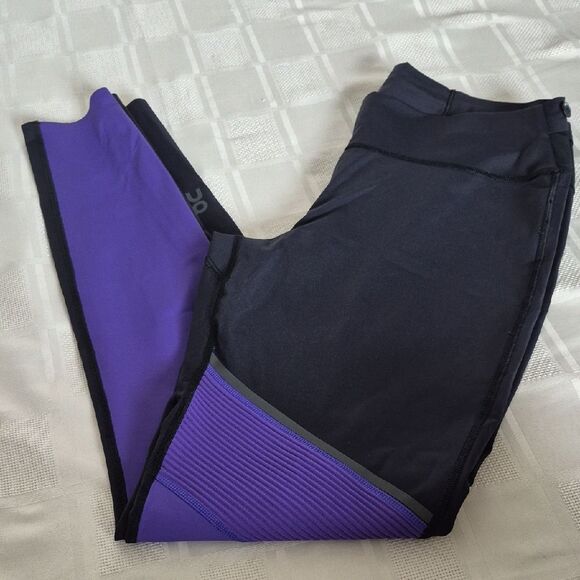 On Running Women's Black & Purple Tights Long - Picture 16 of 16
